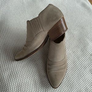 Vagabond Western Suede Ankle Booties